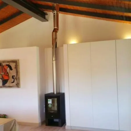 Hébergement de vacances Spacious House In With Terrace And Garden *