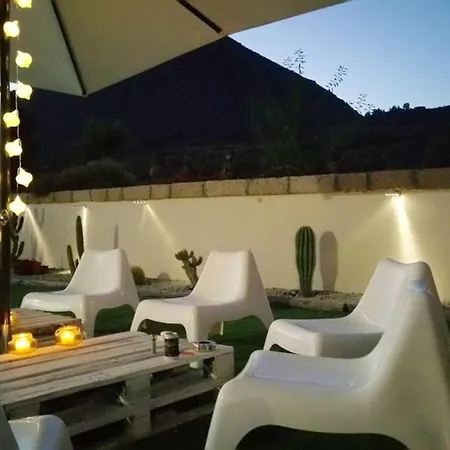 Spacious House In With Terrace And Garden Vakantiehuis