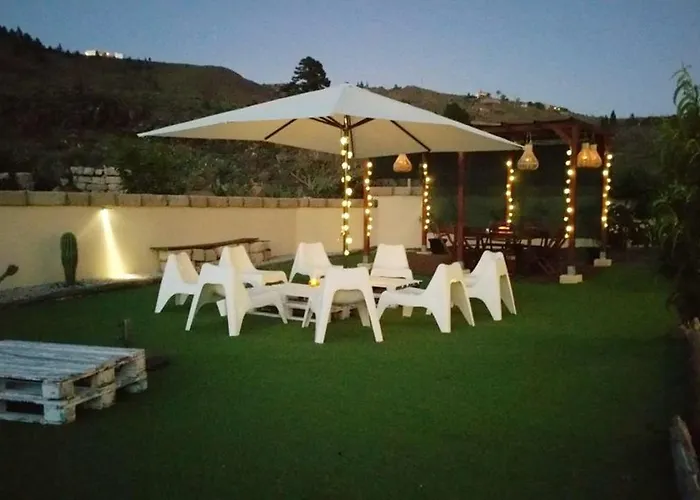 Casa vacanze Spacious House In With Terrace And Garden