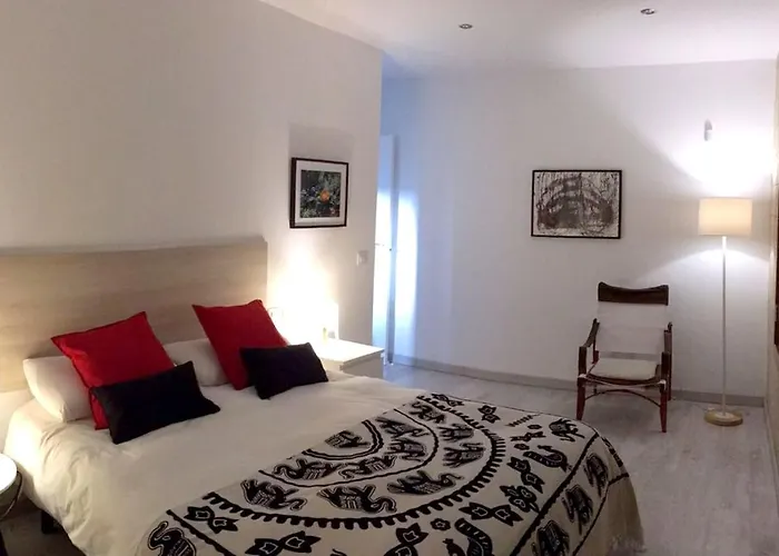 Casa vacanze Spacious House In With Terrace And Garden *