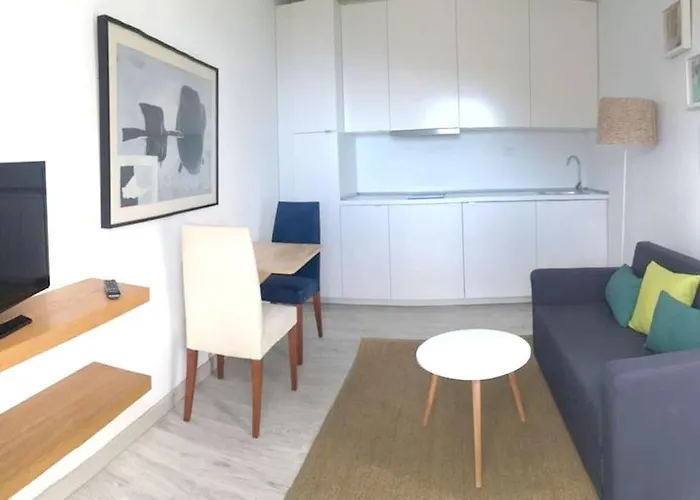 Casa vacanze Spacious House In With Terrace And Garden *